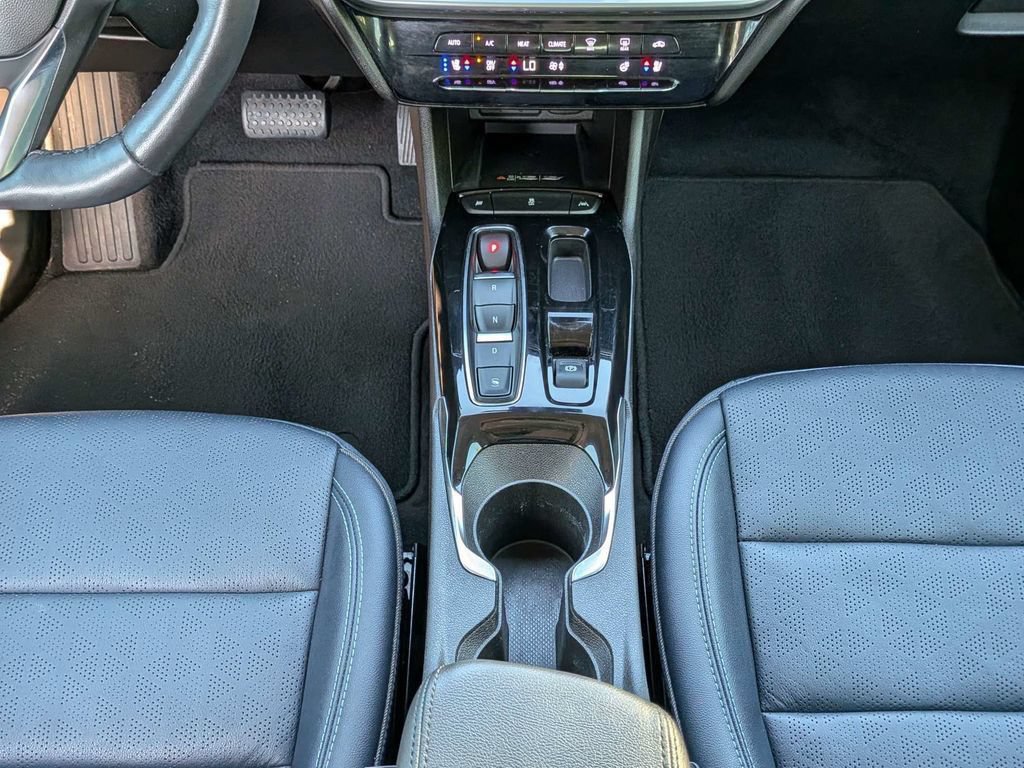 Used 2023 Chevrolet Bolt EUV Premier FWD image 19