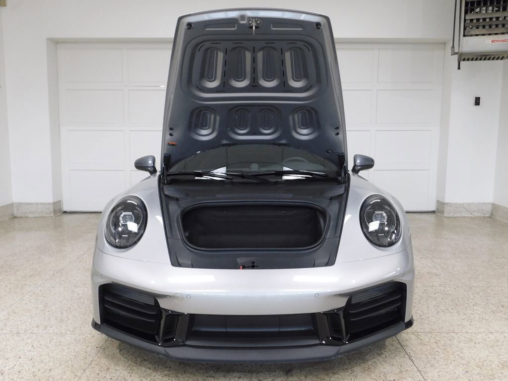 Used 2025 Porsche 911 Carrera T image 16