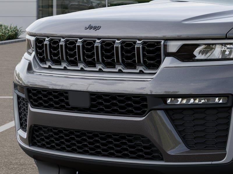 New 2026 Jeep Grand Cherokee Limited w/ Limited Altitude Package RWD image 11