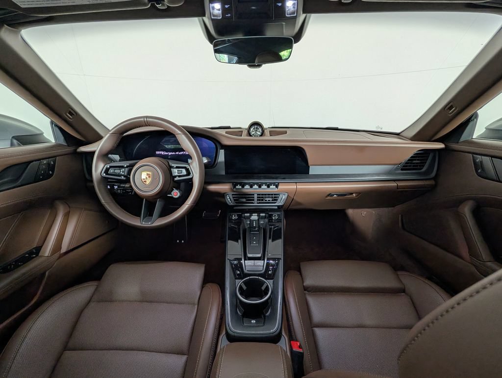 Certified 2026 Porsche 911 Targa 4 GTS AWD/4WD image 18