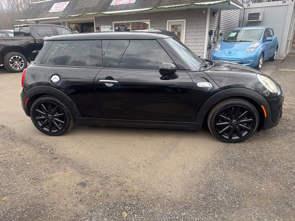 Used 2018 MINI Cooper S image 9
