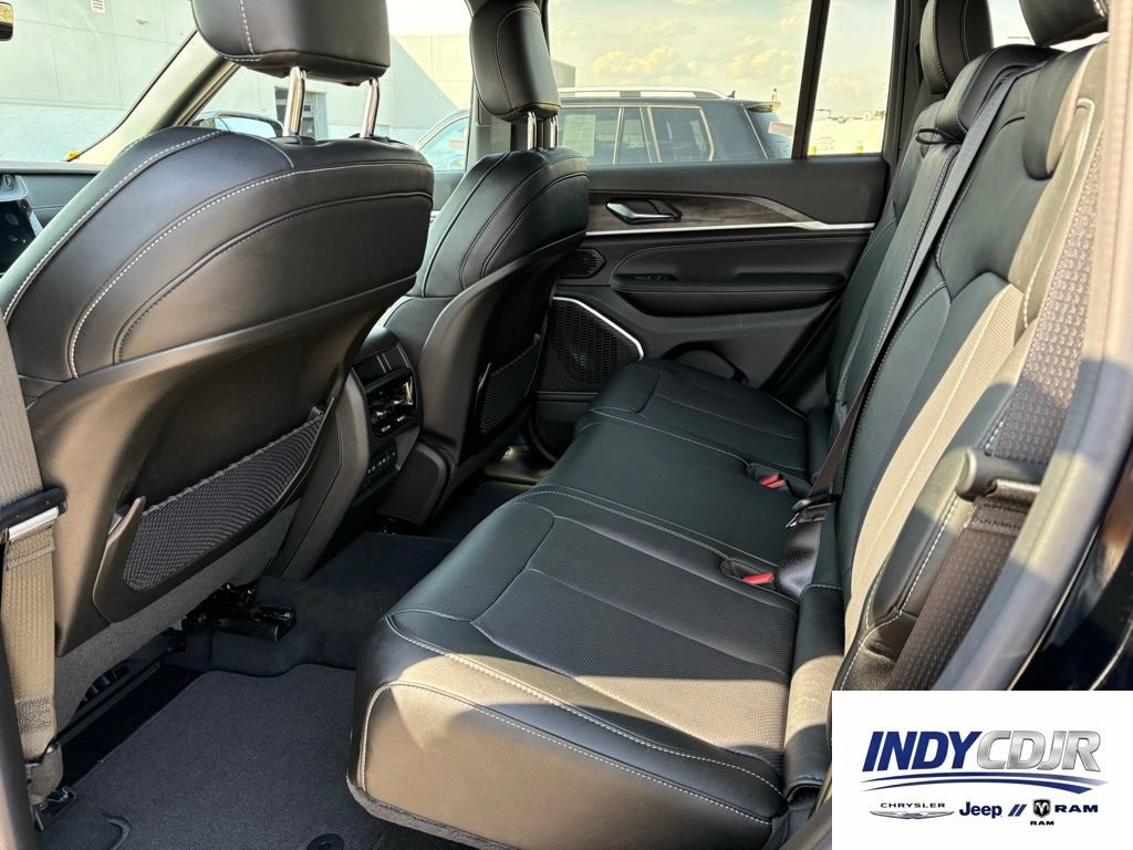 New 2026 Jeep Grand Cherokee Limited AWD/4WD image 9