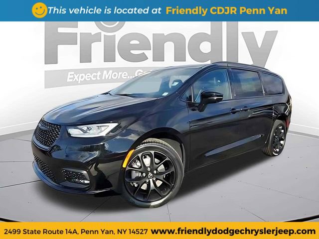 New 2026 Chrysler Pacifica Limited w/ S Appearance Package AWD/4WD image 1