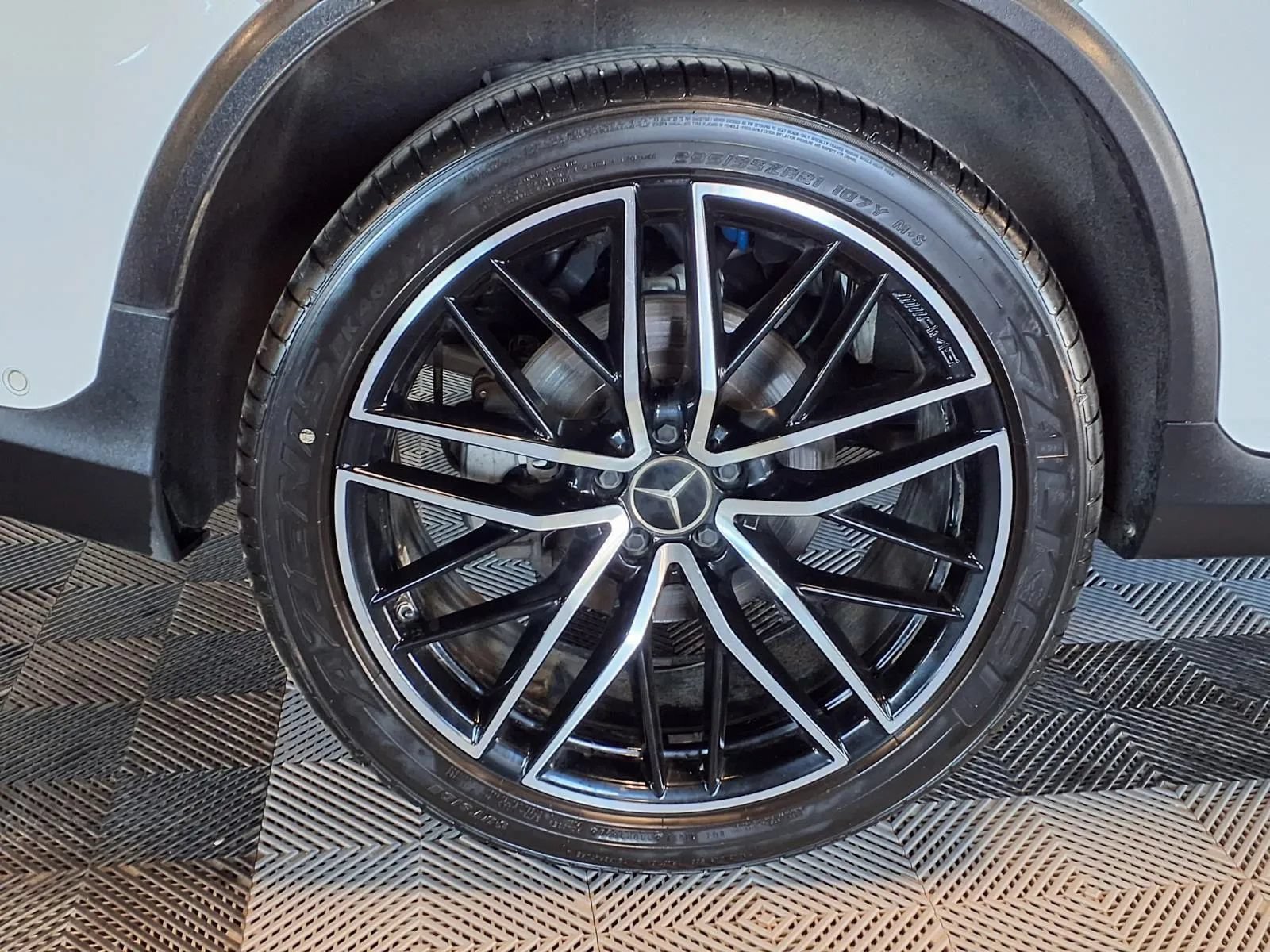 Used 2022 Mercedes-Benz GLC 43 AMG 4MATIC image 8