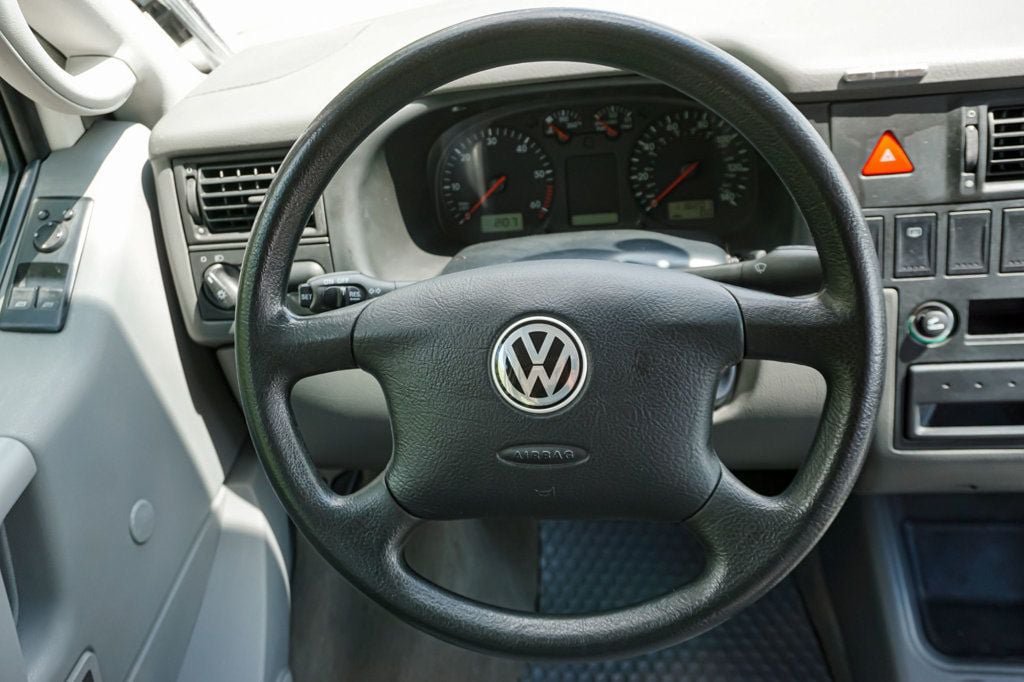 Used 2000 Volkswagen Eurovan Camper FWD image 11