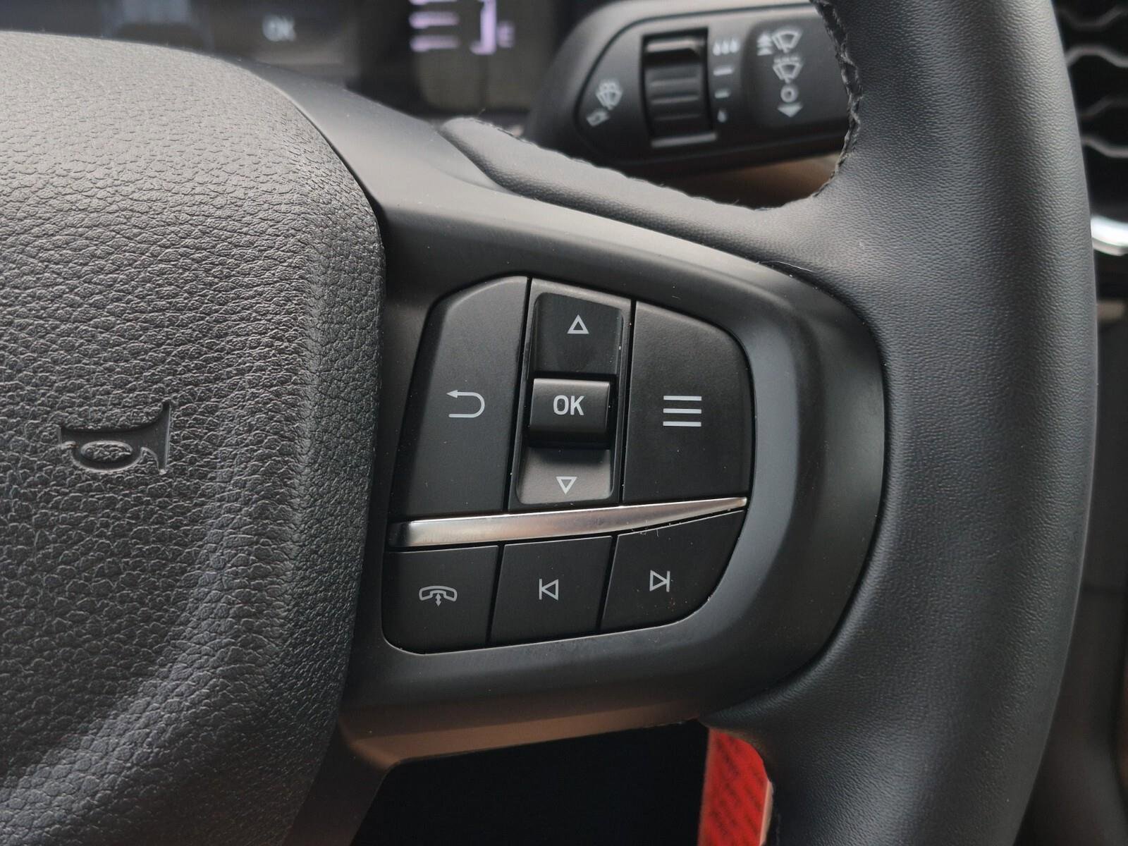 Used 2025 Ford Ranger XLT w/ Equipment Group 301A High image 26