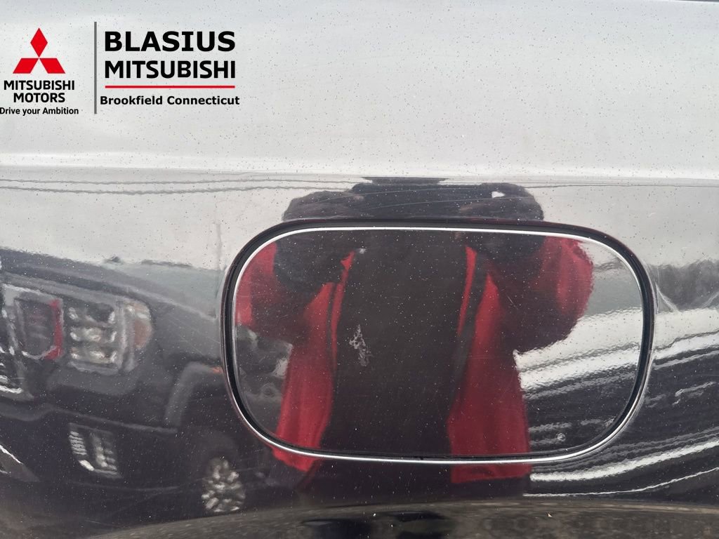 Used 2016 Volvo XC90 T6 Momentum w/ Momentum Plus Package image 24