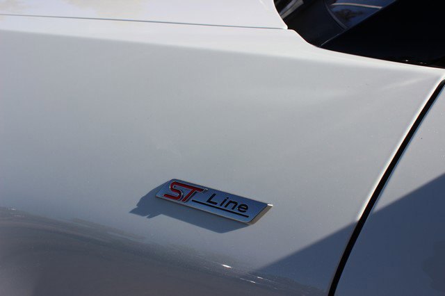 Used 2023 Ford Explorer ST-Line w/ Class IV Trailer Tow Package image 3