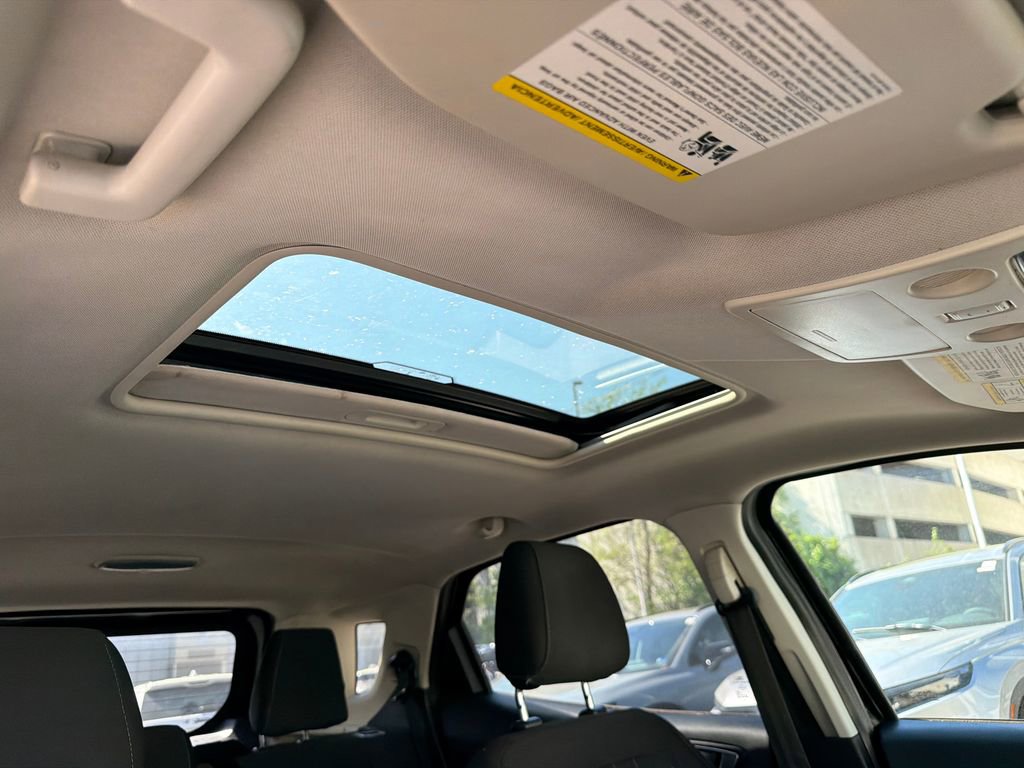 Used 2018 Ford EcoSport SE w/ SE Cold Weather Package FWD image 10