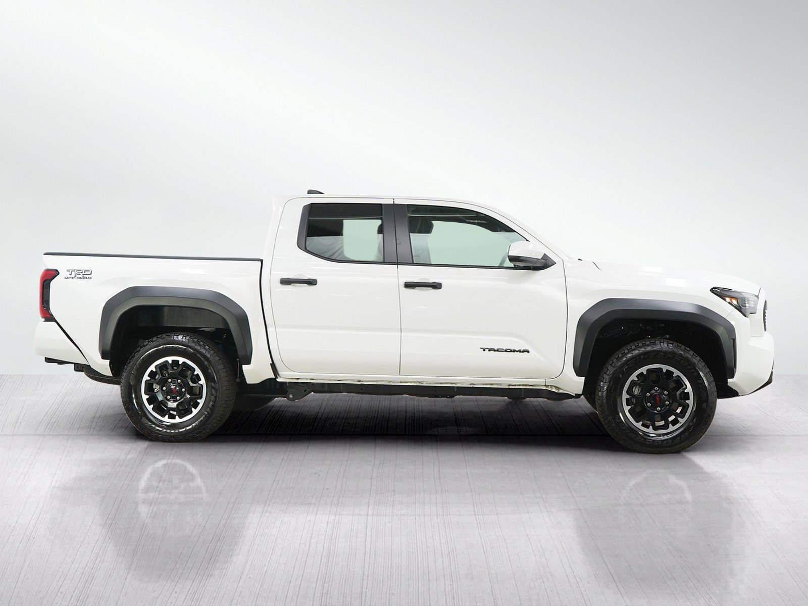Used 2025 Toyota Tacoma TRD Off-Road AWD/4WD image 6