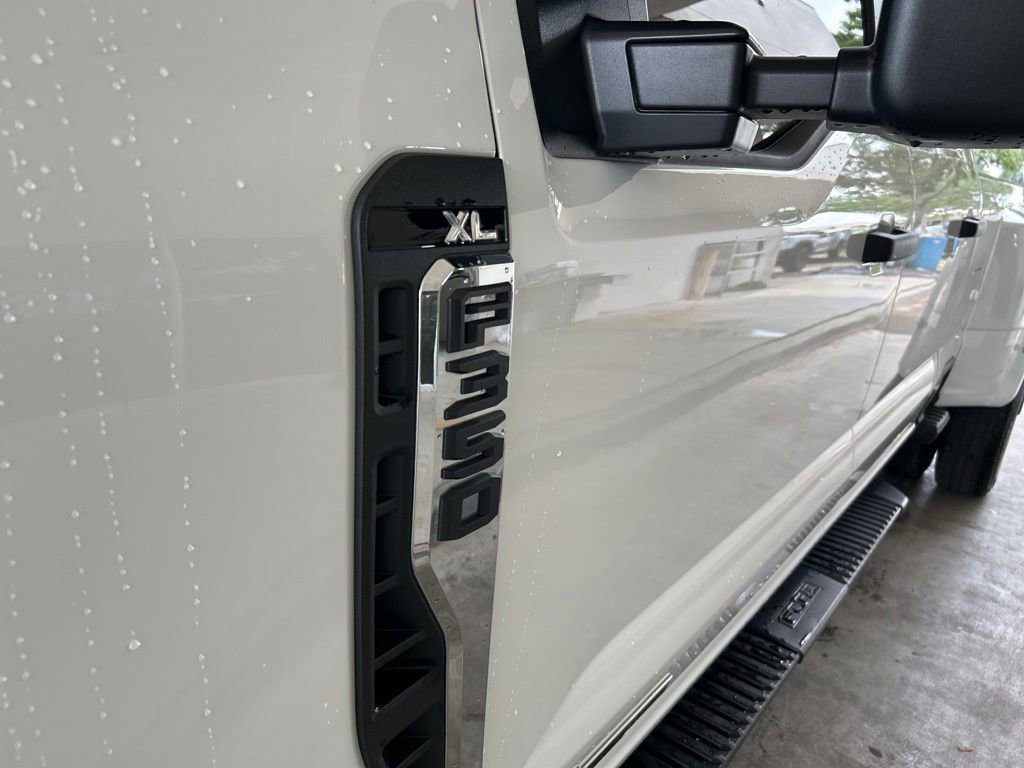 Used 2025 Ford F350 XL w/ XL Driver Assist Package AWD/4WD image 13