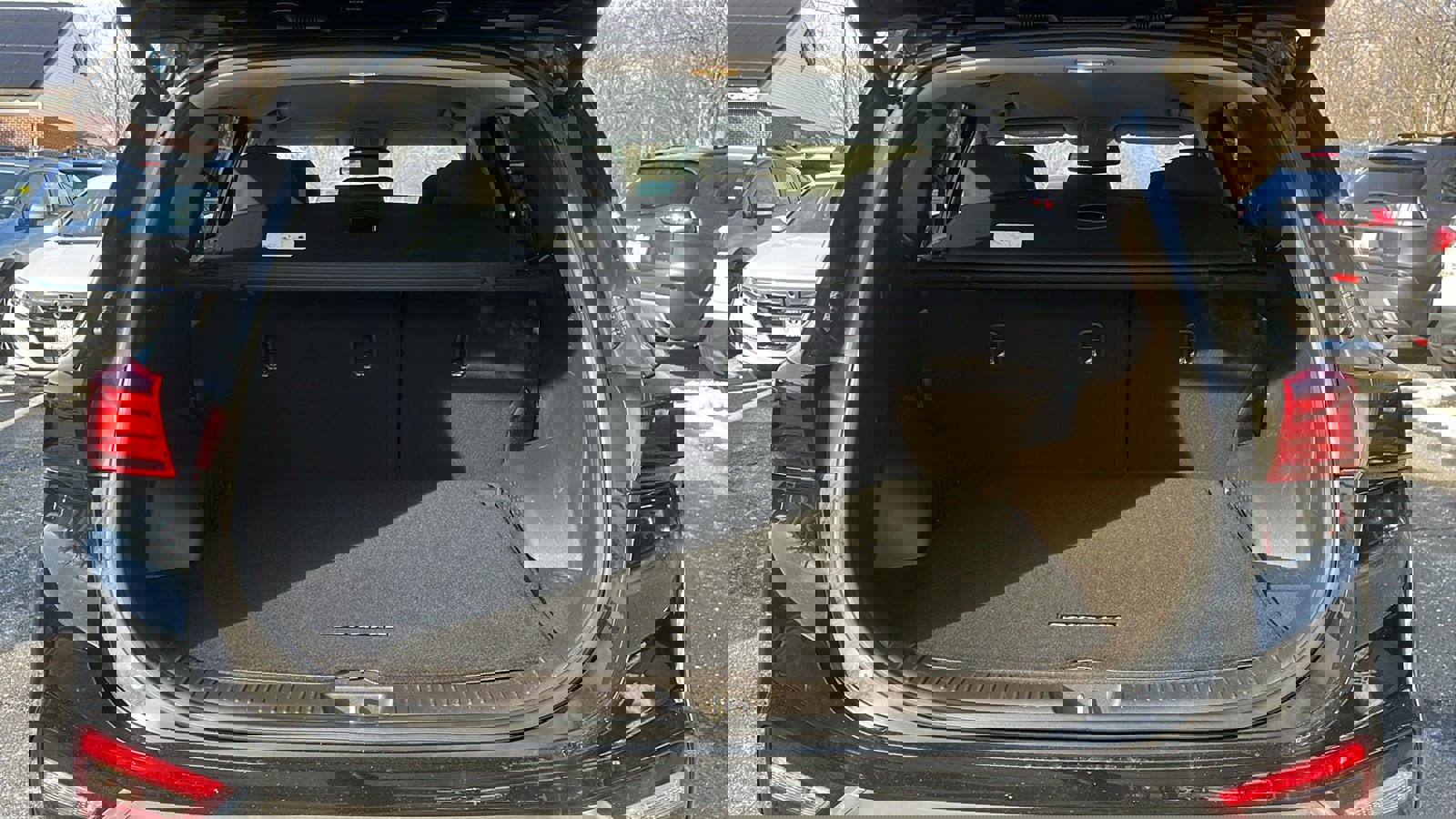 Used 2020 Hyundai Santa Fe SEL w/ Convenience Package image 25