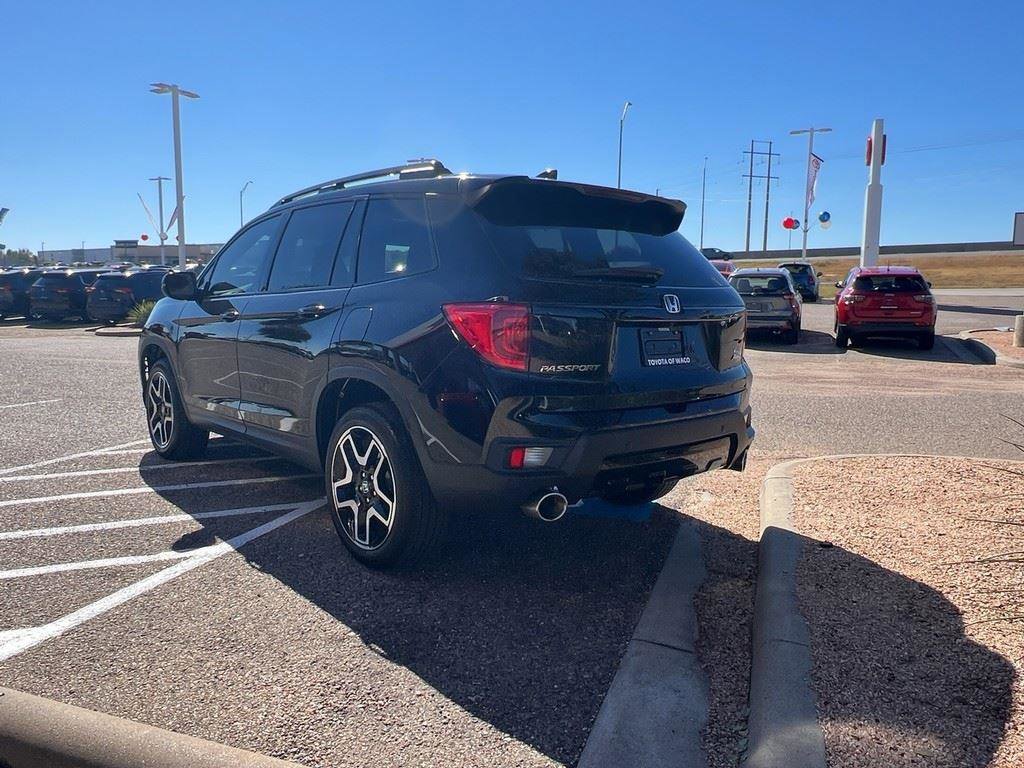 Used 2023 Honda Passport Elite image 3