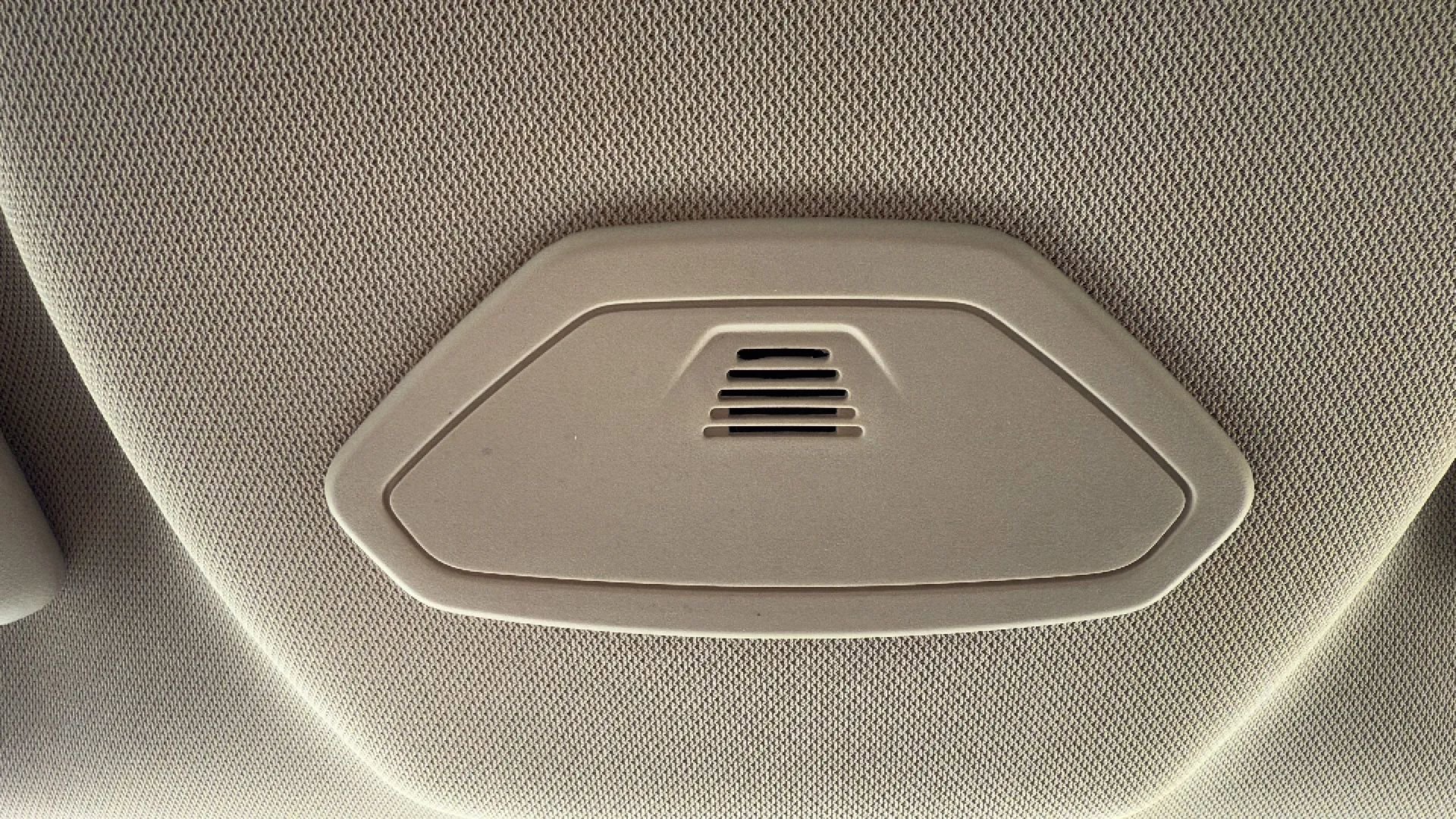 Used 2015 Ford Focus SE w/ SE Sport Package image 21