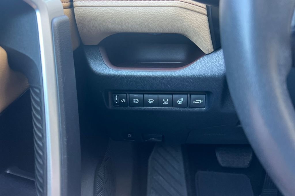 Certified 2020 Toyota RAV4 Limited image 31