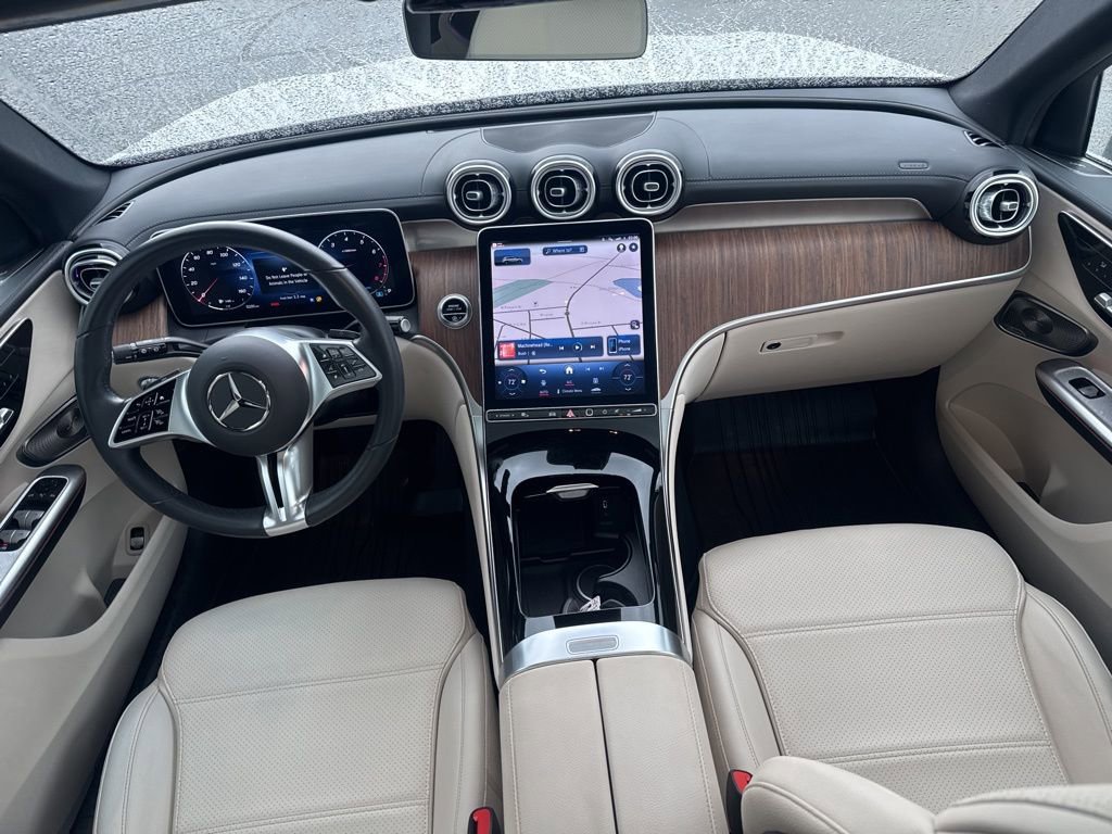 Used 2023 Mercedes-Benz GLC 300 4MATIC image 25