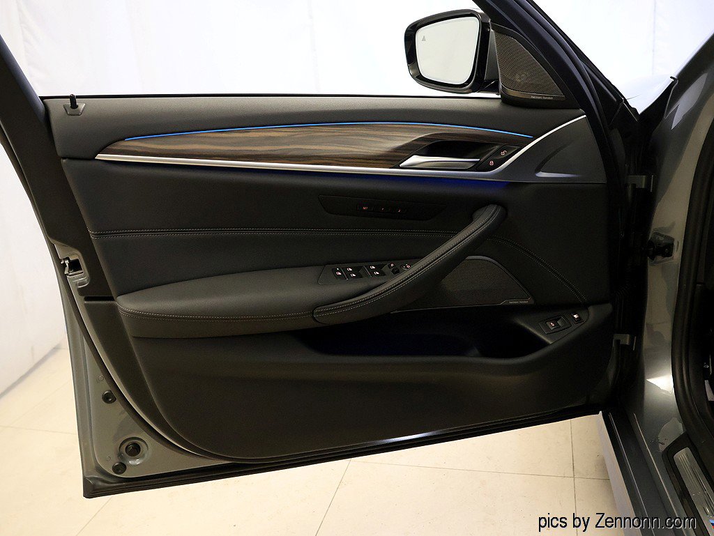 Certified 2023 BMW 530e xDrive w/ Premium Package image 27