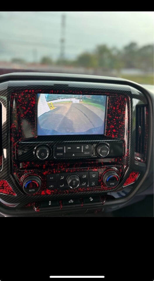 Used 2018 Chevrolet Silverado 1500 LT w/ All Star Edition image 15