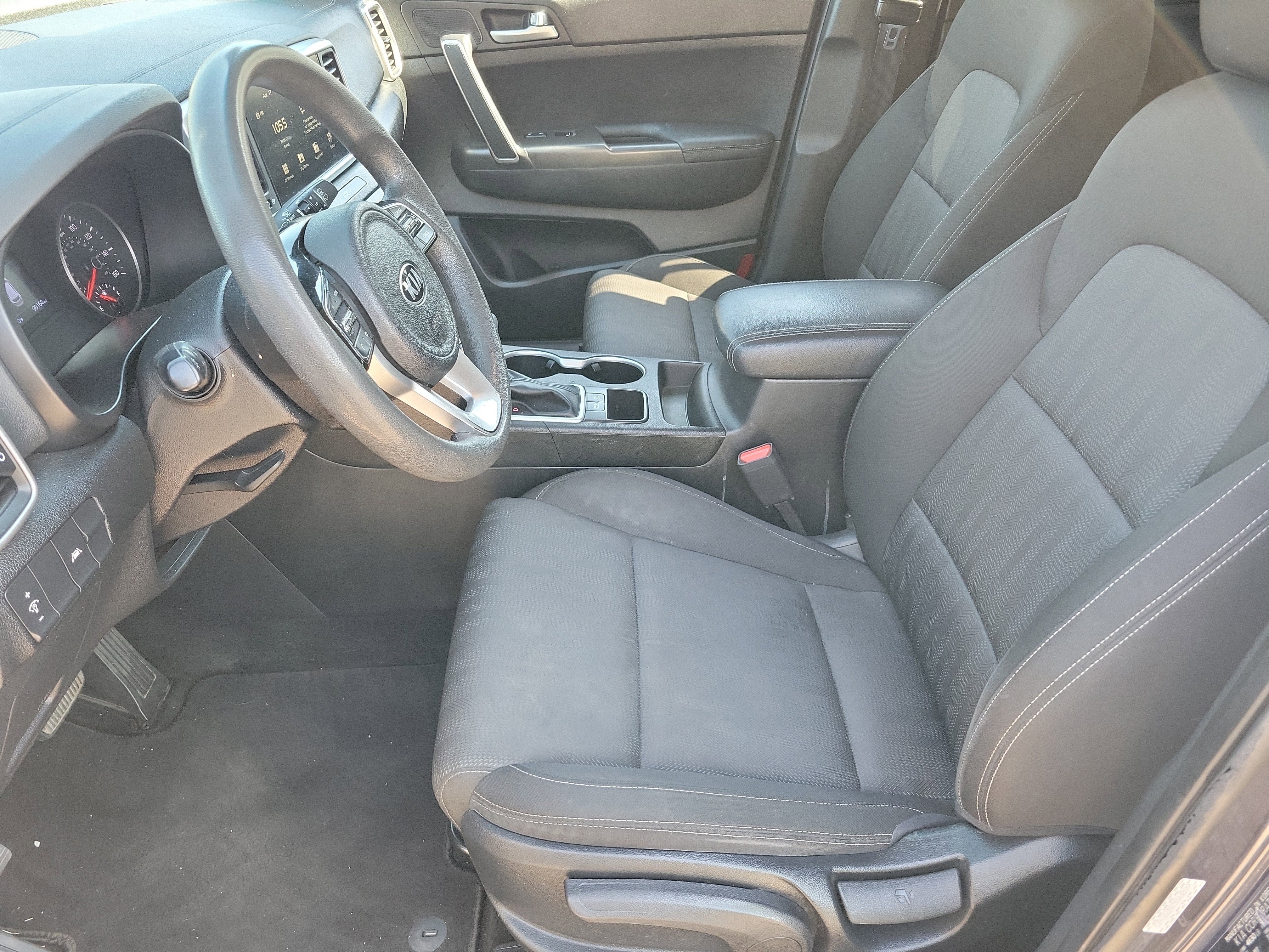 Used 2022 Kia Sportage LX FWD image 3