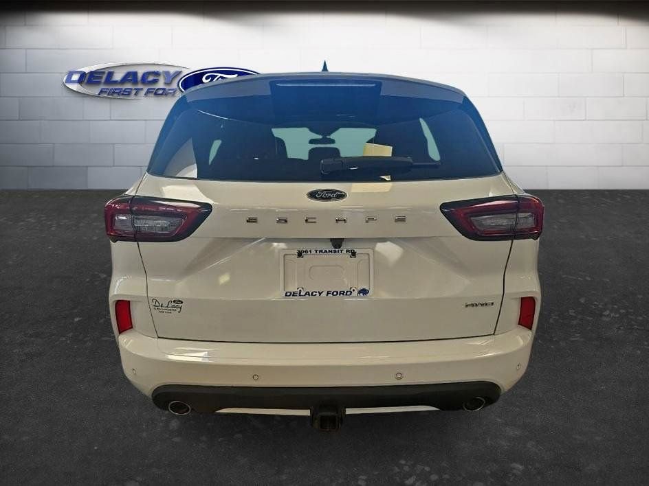 Used 2023 Ford Escape ST-Line Select w/ Tech Pack #2 AWD/4WD image 6