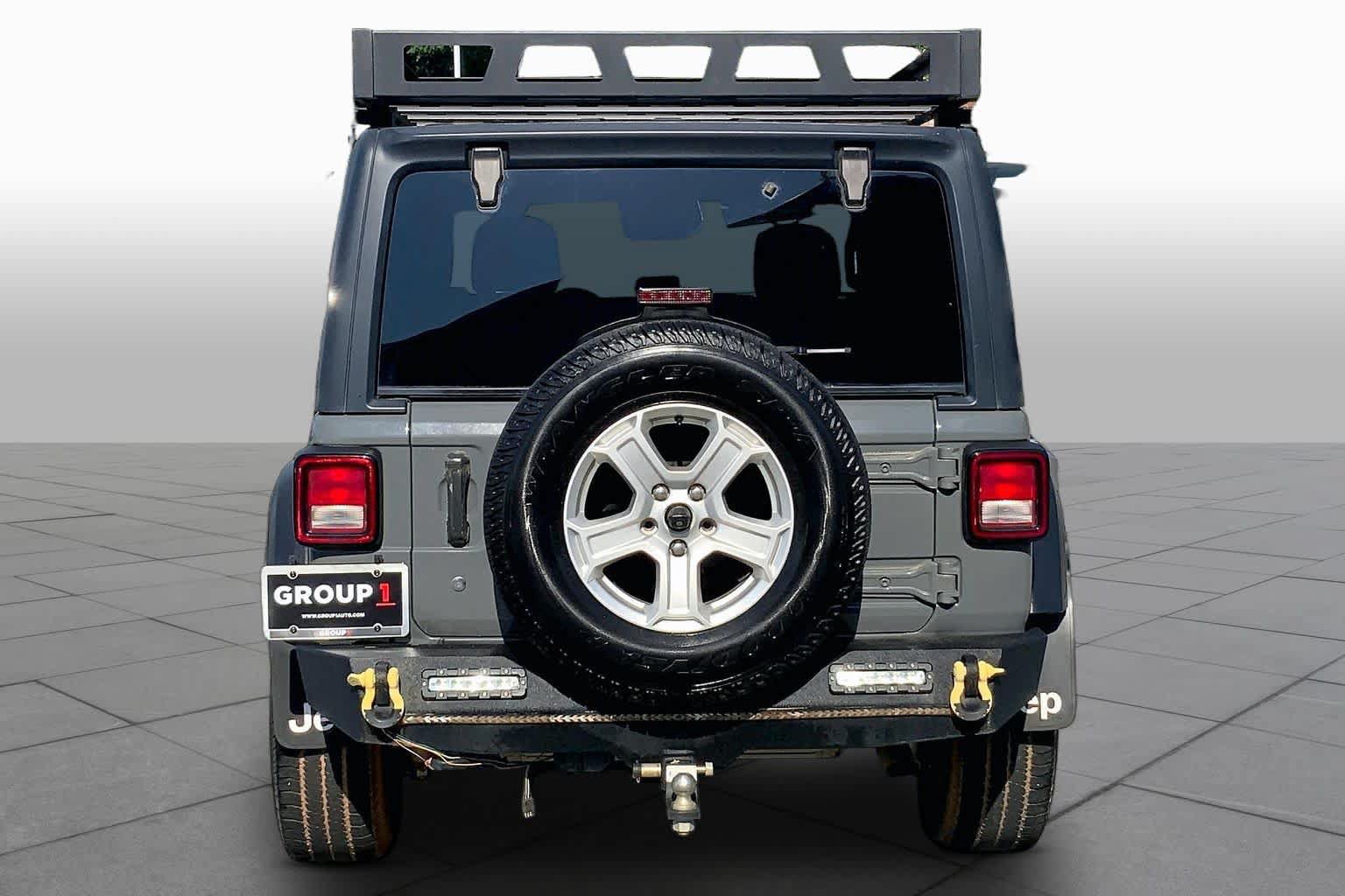 Used 2019 Jeep Wrangler Sport AWD/4WD image 5