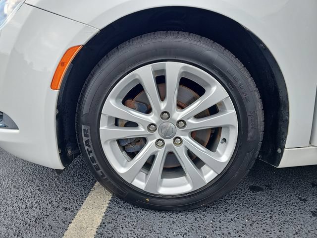 Used 2016 Chrysler 200 Limited w/ Anniversary Edition FWD image 36