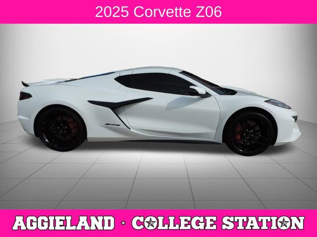 Used 2025 Chevrolet Corvette Z06 image 2