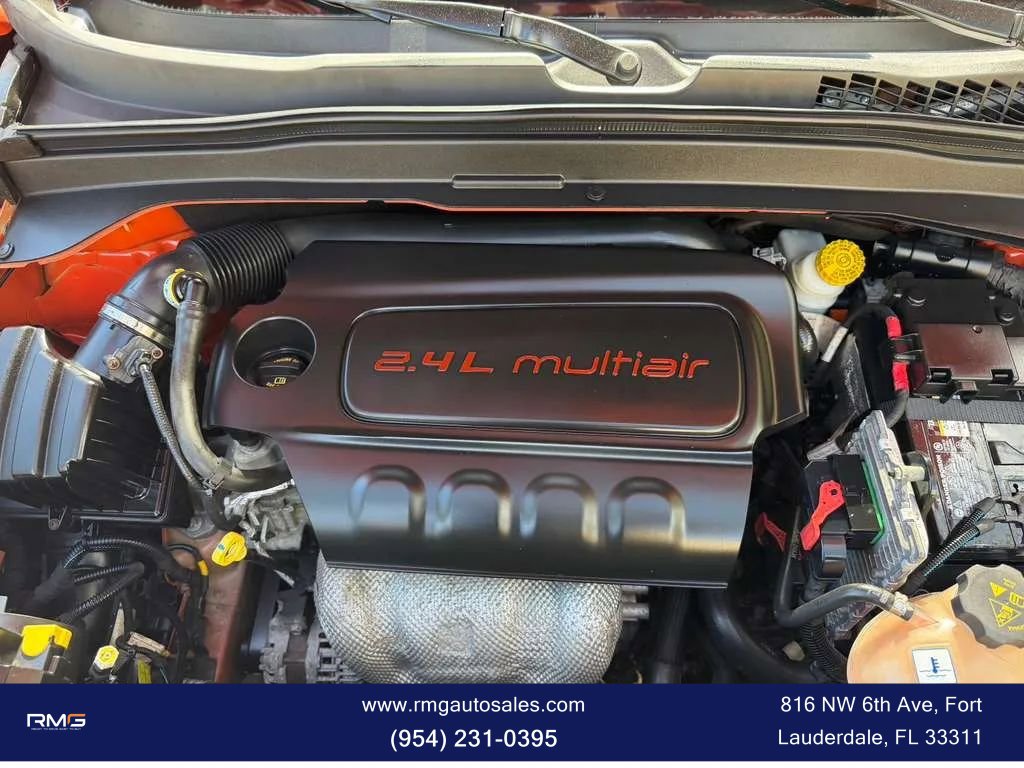 Used 2015 Jeep Renegade Latitude image 32