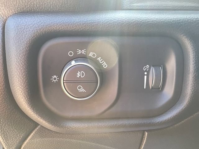 Used 2025 RAM 2500 Big Horn AWD/4WD image 23