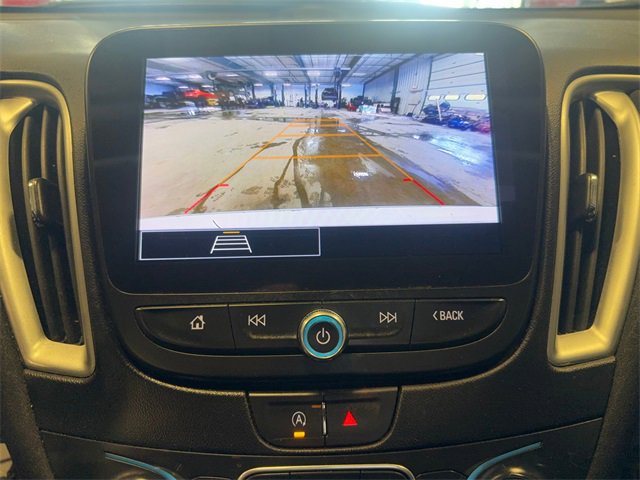 Used 2024 Chevrolet Malibu LT image 17