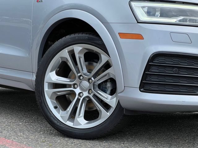 Used 2018 Audi Q3 2.0T Premium Plus w/ Premium Plus Package AWD/4WD image 2