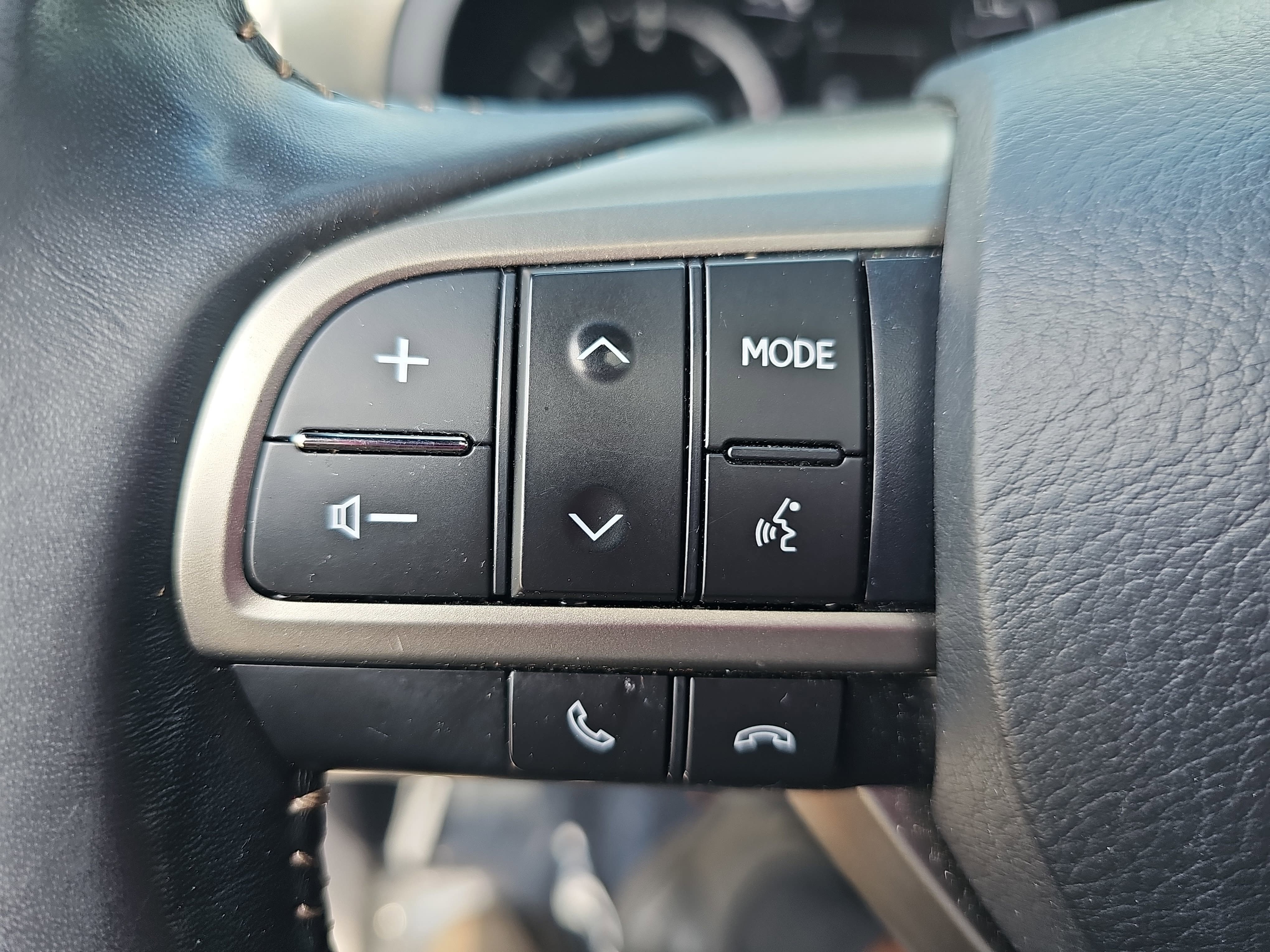 Used 2020 Lexus GX 460 Premium w/ Premium Package AWD/4WD image 17