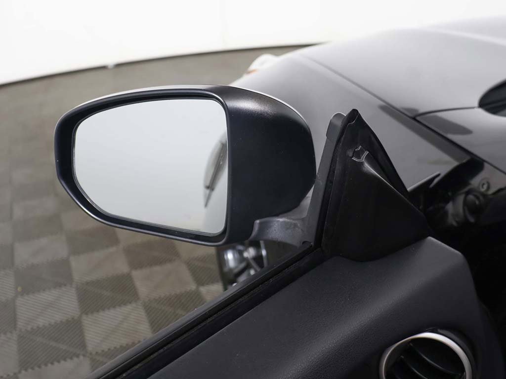 Used 2020 Nissan 370Z Coupe image 21