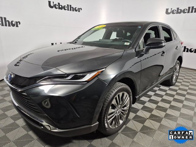 Used 2024 Toyota Venza Limited image 3