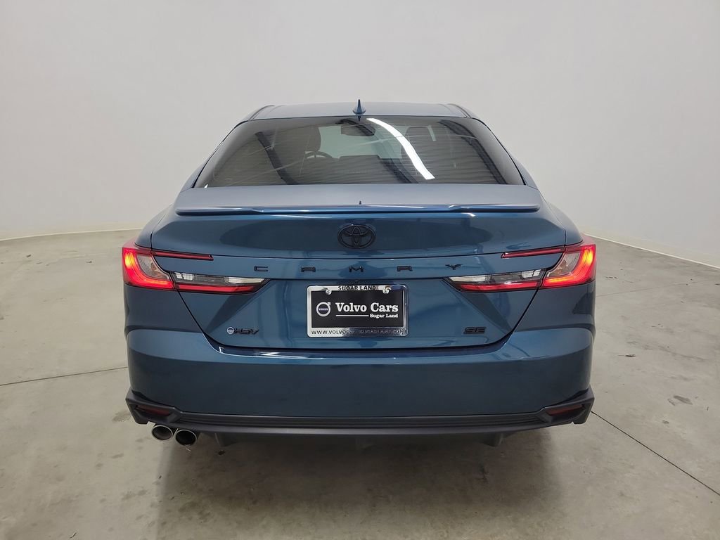 Used 2025 Toyota Camry SE w/ Convenience Package image 6