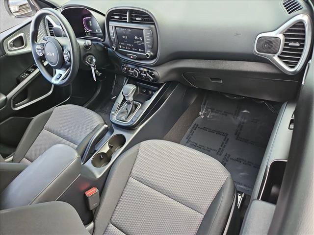 Used 2025 Kia Soul LX FWD image 20