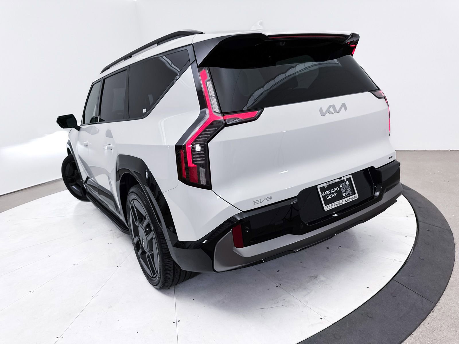 Used 2024 Kia EV9 GT-Line image 9