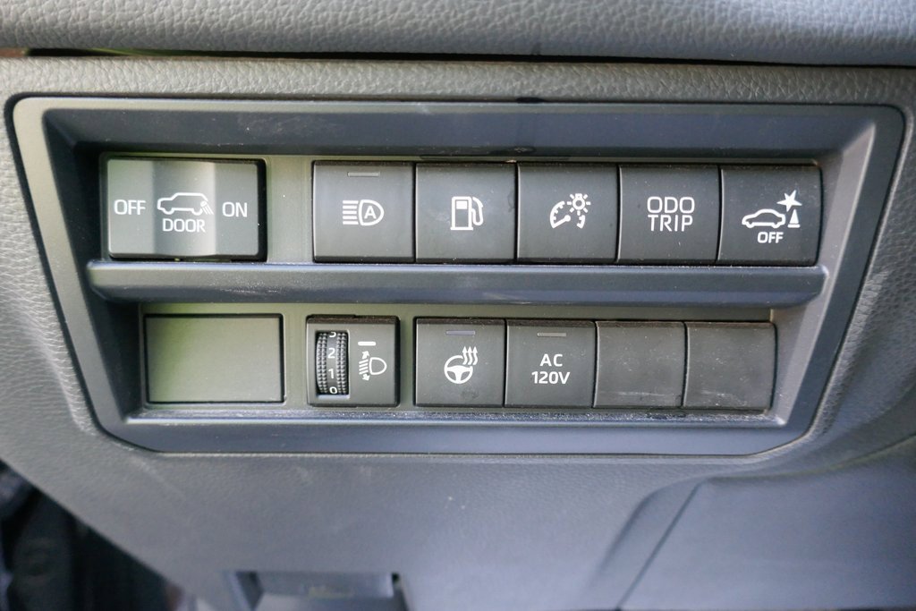 Used 2023 Toyota Sequoia Limited image 29