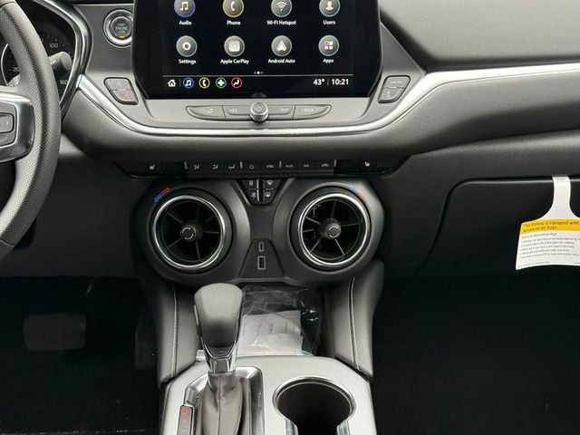 Used 2025 Chevrolet Blazer LT image 15