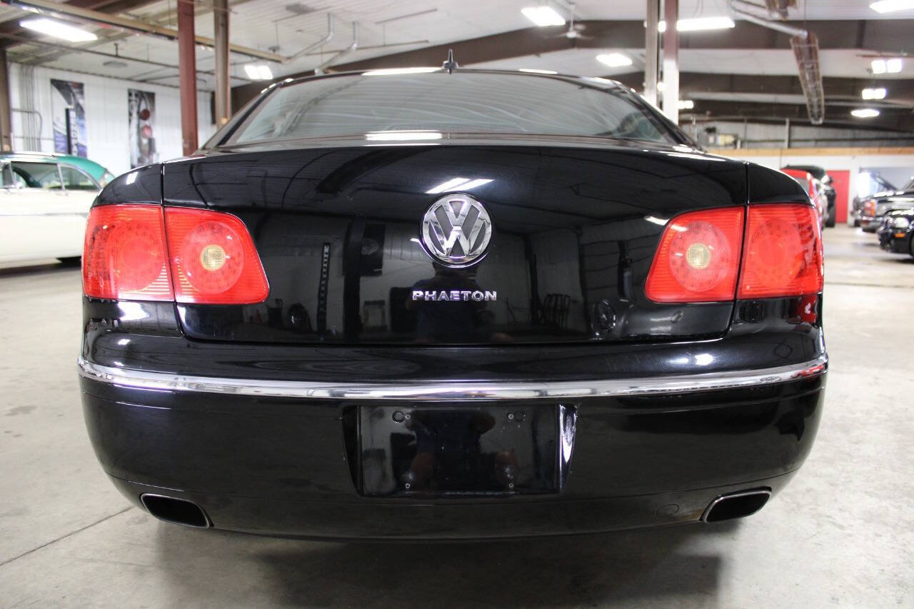 Used 2004 Volkswagen Phaeton V8 AWD/4WD image 5