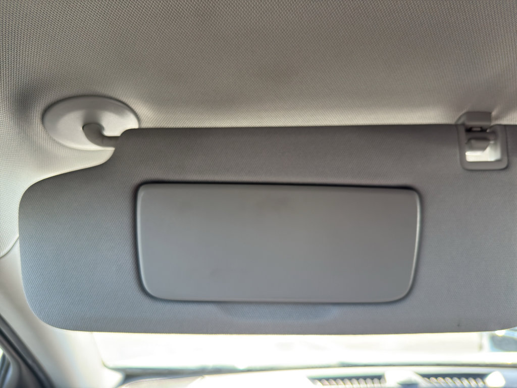 Used 2018 Chevrolet Equinox LT image 24