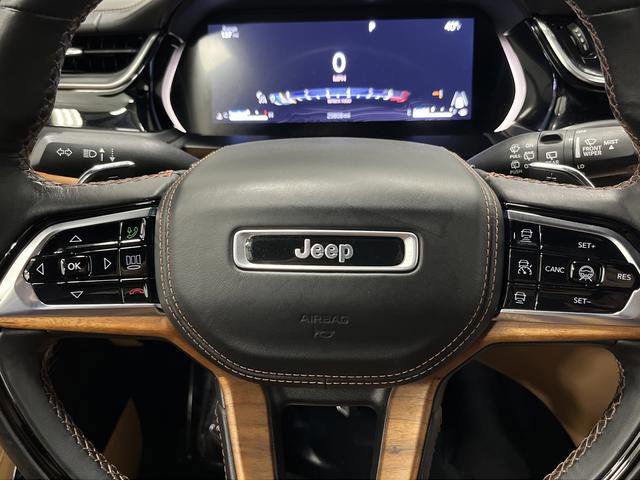 Used 2023 Jeep Grand Cherokee L Summit image 18