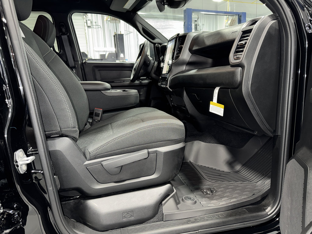 New 2025 RAM 2500 Tradesman AWD/4WD image 13