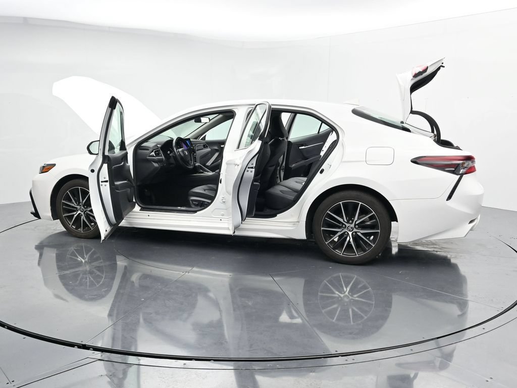Used 2024 Toyota Camry SE FWD image 28