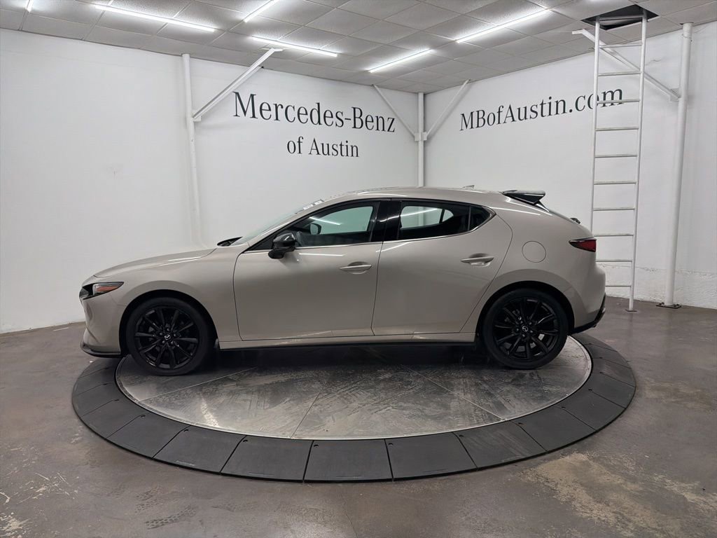 Used 2024 MAZDA MAZDA3 Hatchback w/Premium Plus Pkg image 4