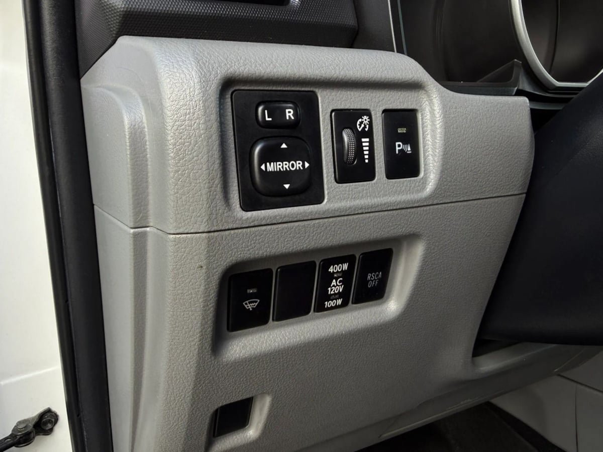 Used 2012 Toyota 4Runner SR5 w/ Premium Pkg AWD/4WD image 37