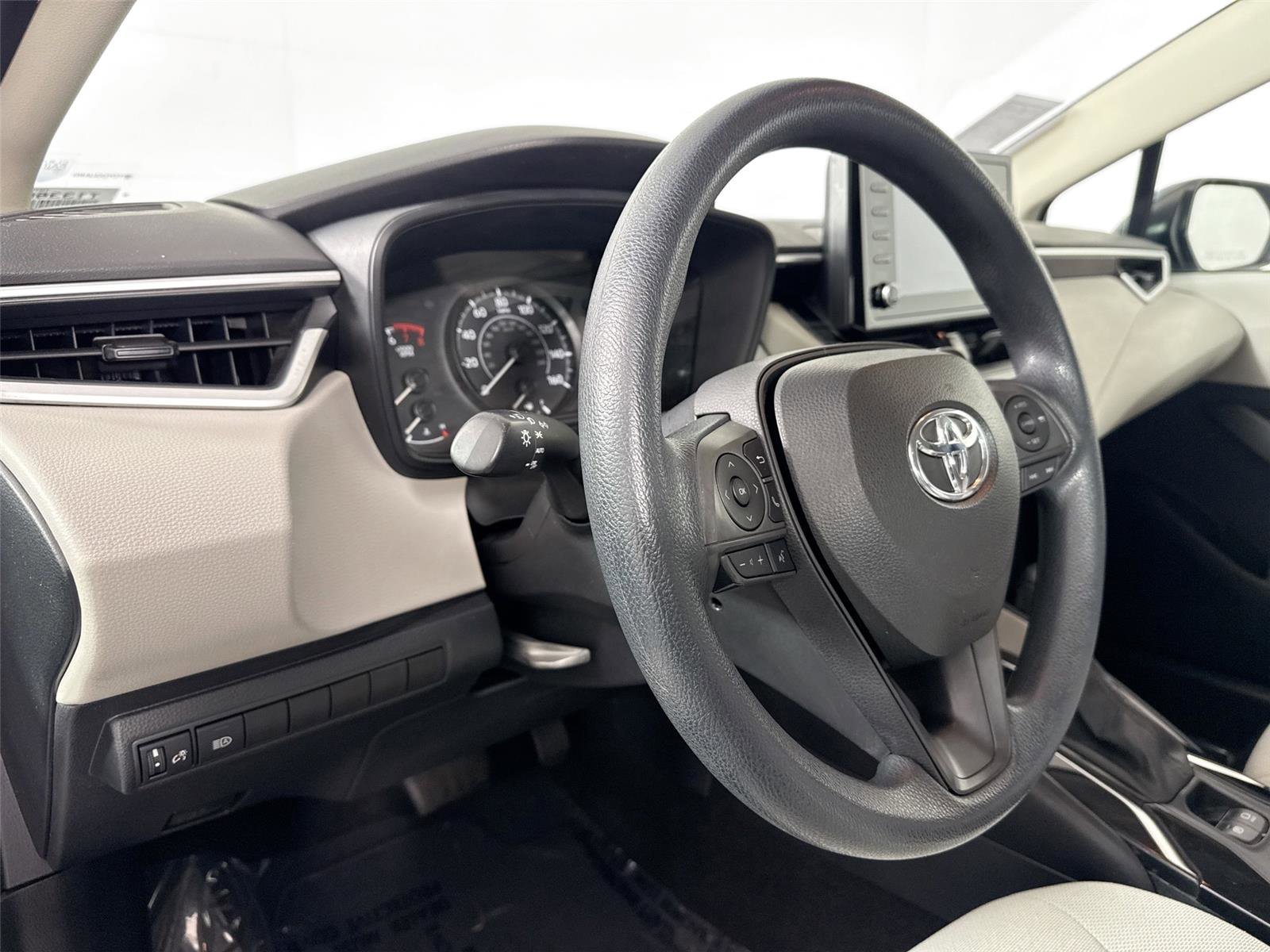 Certified 2020 Toyota Corolla L image 7