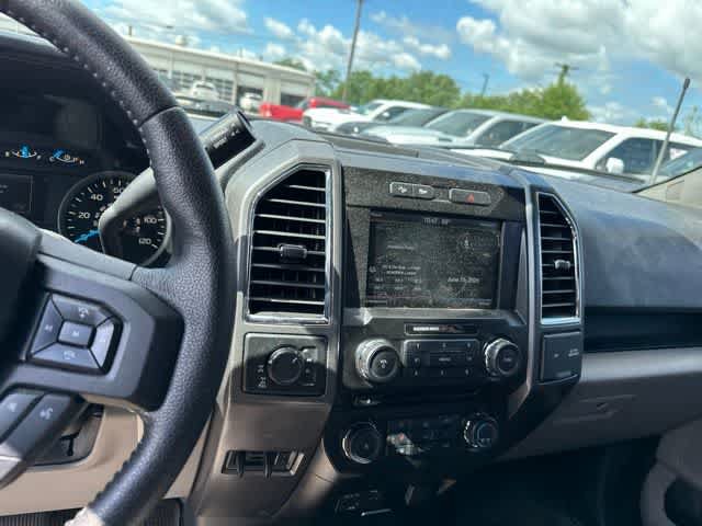 Used 2015 Ford F150 XLT w/ Equipment Group 302A Luxury AWD/4WD image 4