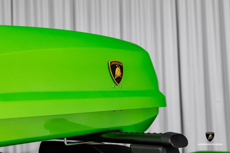 Used 2024 Lamborghini Huracan Sterrato image 13