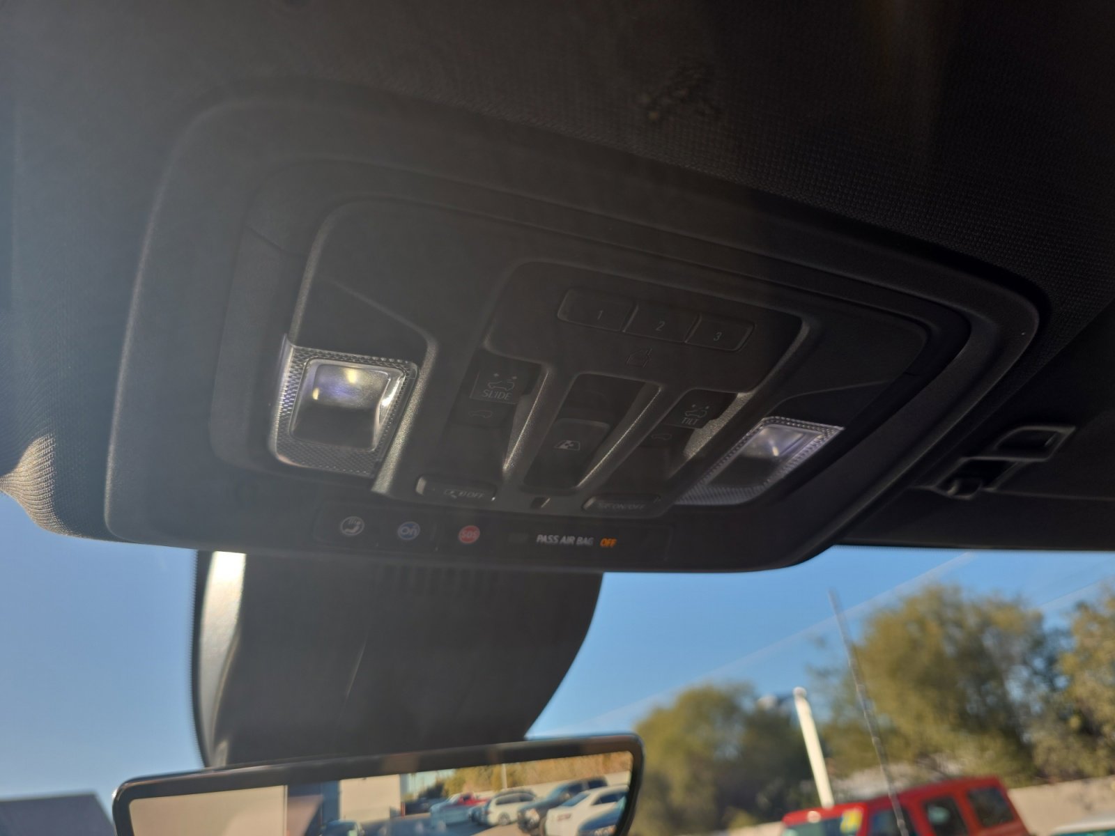 Used 2024 GMC Sierra 2500 AT4 w/ AT4 Premium Plus Package image 31